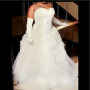 Fiesta Fashion Wedding Dress 2013 - Used Once